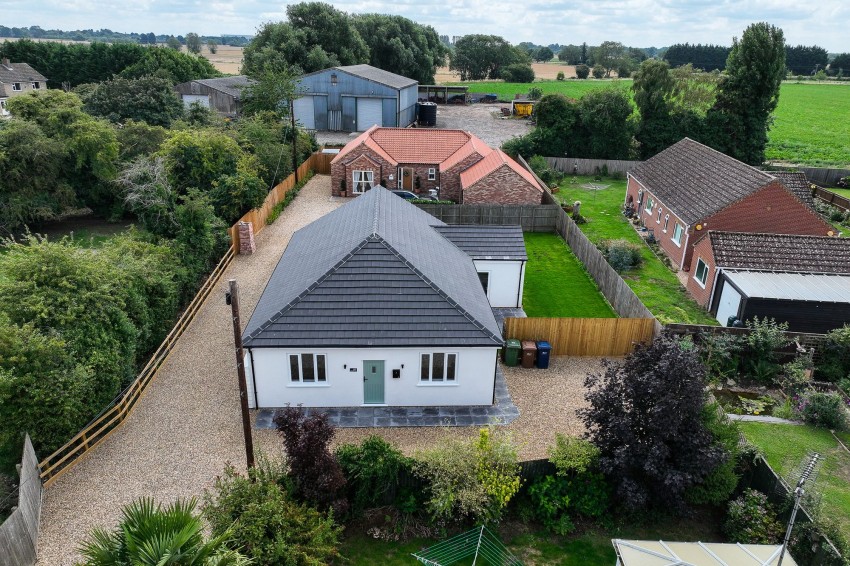 Images for Leverington Common, Leverington, PE13 EAID:4037033056 BID:1d497ef6-e698-4427-833a-3b42529ac059