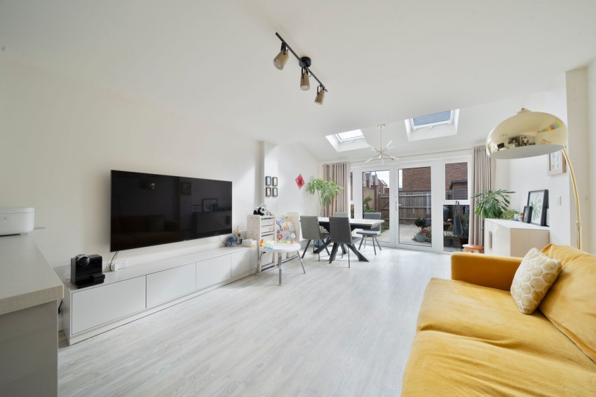 Images for Falmouth Avenue, Cambridge, CB3 EAID:4037033056 BID:df7a2b8e-b283-433c-96bc-9990089caf32