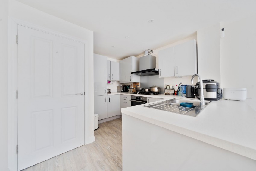 Images for Falmouth Avenue, Cambridge, CB3 EAID:4037033056 BID:df7a2b8e-b283-433c-96bc-9990089caf32