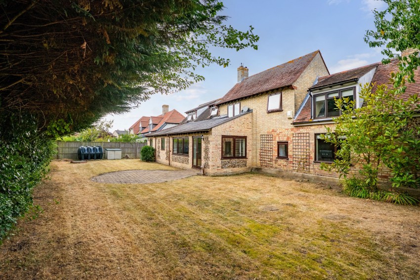 Images for Old House Road, Balsham, CB21 EAID:4037033056 BID:2f5b1148-b901-4d34-9e72-64b6a96df570