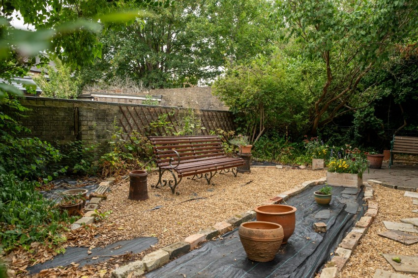 Images for Mill Road, Cambridge, CB1 EAID:4037033056 BID:df7a2b8e-b283-433c-96bc-9990089caf32
