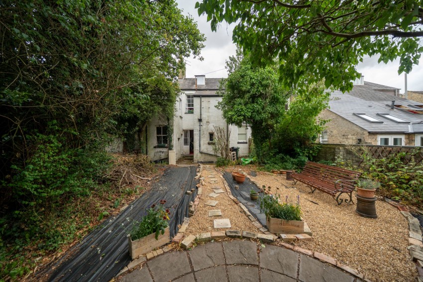Images for Mill Road, Cambridge, CB1 EAID:4037033056 BID:df7a2b8e-b283-433c-96bc-9990089caf32