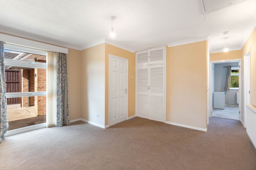 Images for New Town, Cottenham, CB24 EAID:4037033056 BID:e9c2a2d5-4edb-4404-af16-967a1de68210