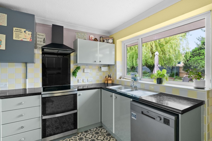 Images for Cromwell Park, Over, CB24 EAID:4037033056 BID:e9c2a2d5-4edb-4404-af16-967a1de68210