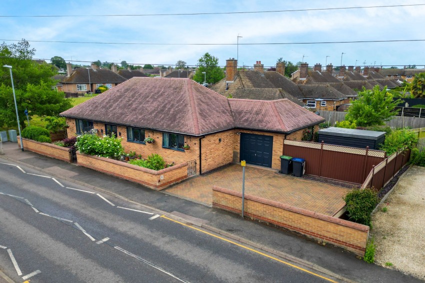 Images for Wisbech Road, Littleport, CB6 EAID:4037033056 BID:d3db0e0c-3850-402c-b88b-52680bec4ac9
