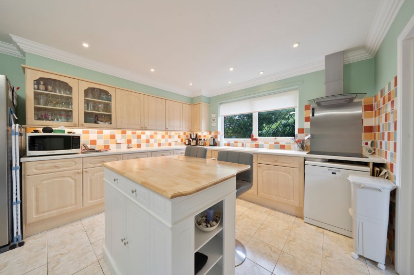 Images for Wisbech Road, Littleport, CB6 EAID:4037033056 BID:d3db0e0c-3850-402c-b88b-52680bec4ac9
