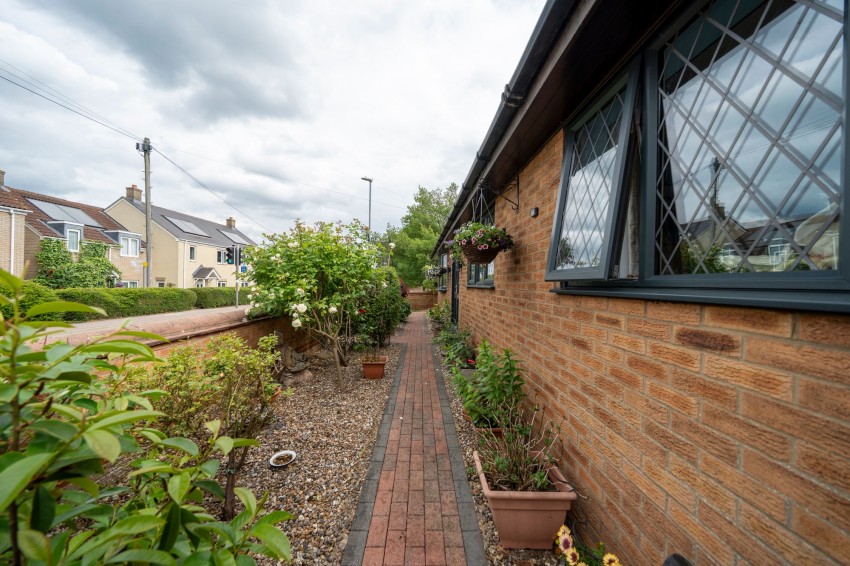 Images for Wisbech Road, Littleport, CB6 EAID:4037033056 BID:d3db0e0c-3850-402c-b88b-52680bec4ac9