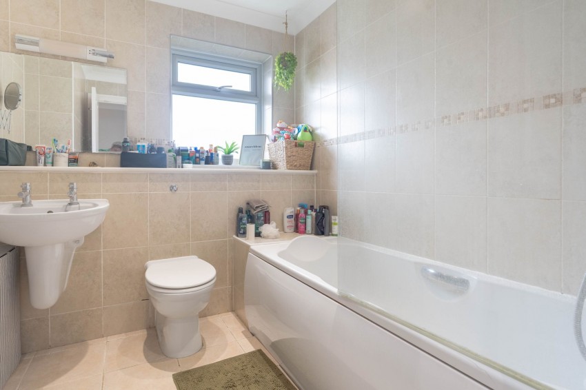 Images for The Brook, Sutton, CB6 EAID:4037033056 BID:e9c2a2d5-4edb-4404-af16-967a1de68210