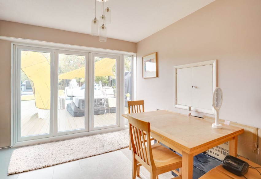 Images for Churchill Avenue, Newmarket, CB8 EAID:4037033056 BID:e22d2fe2-cd8a-4ee5-877e-aff44adbf8aa