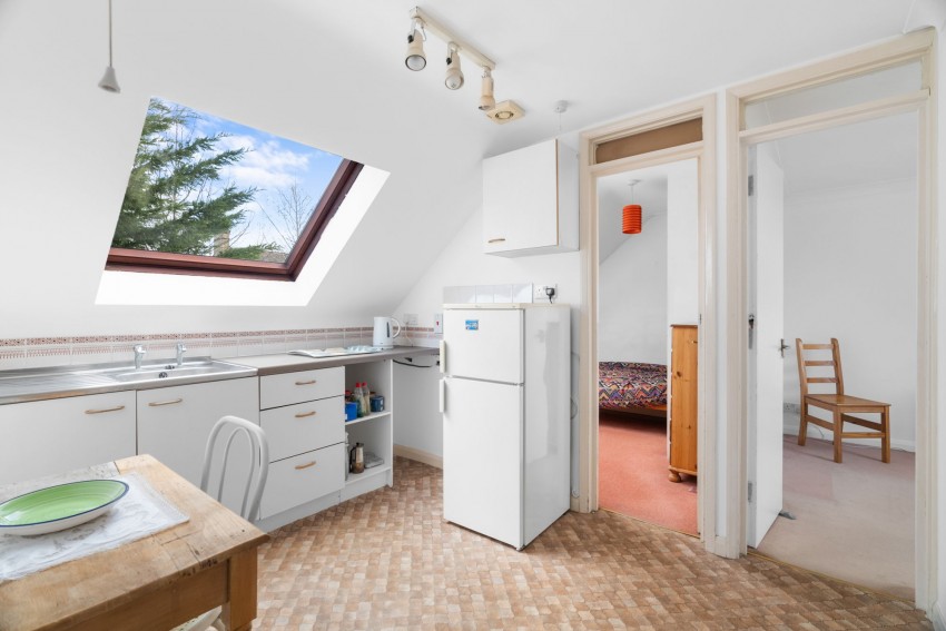 Images for Cherry Hinton Road, Cambridge, CB1 EAID:4037033056 BID:df7a2b8e-b283-433c-96bc-9990089caf32
