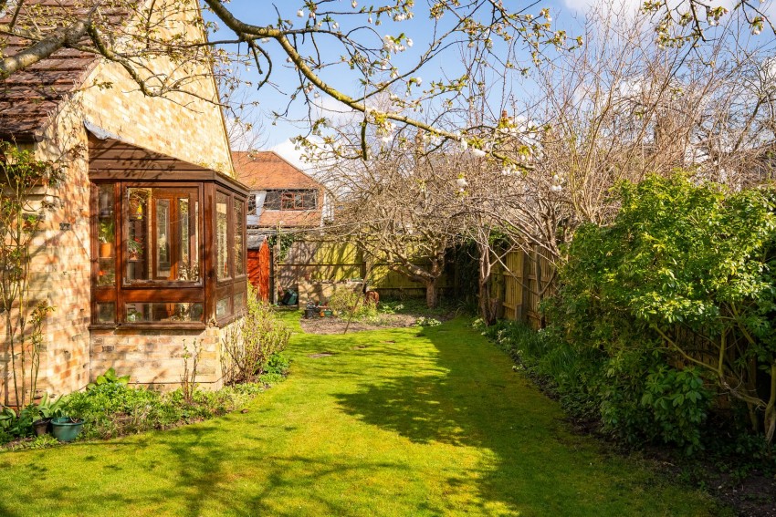 Images for Cherry Hinton Road, Cambridge, CB1 EAID:4037033056 BID:df7a2b8e-b283-433c-96bc-9990089caf32