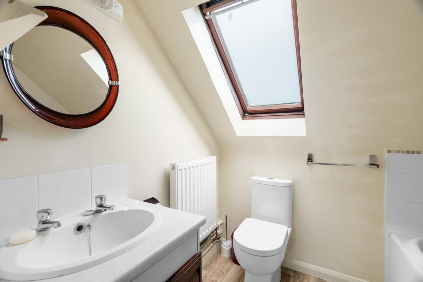 Images for Cherry Hinton Road, Cambridge, CB1 EAID:4037033056 BID:df7a2b8e-b283-433c-96bc-9990089caf32