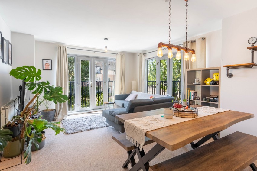 Images for Chambers Drive, Cambridge, CB4 EAID:4037033056 BID:df7a2b8e-b283-433c-96bc-9990089caf32