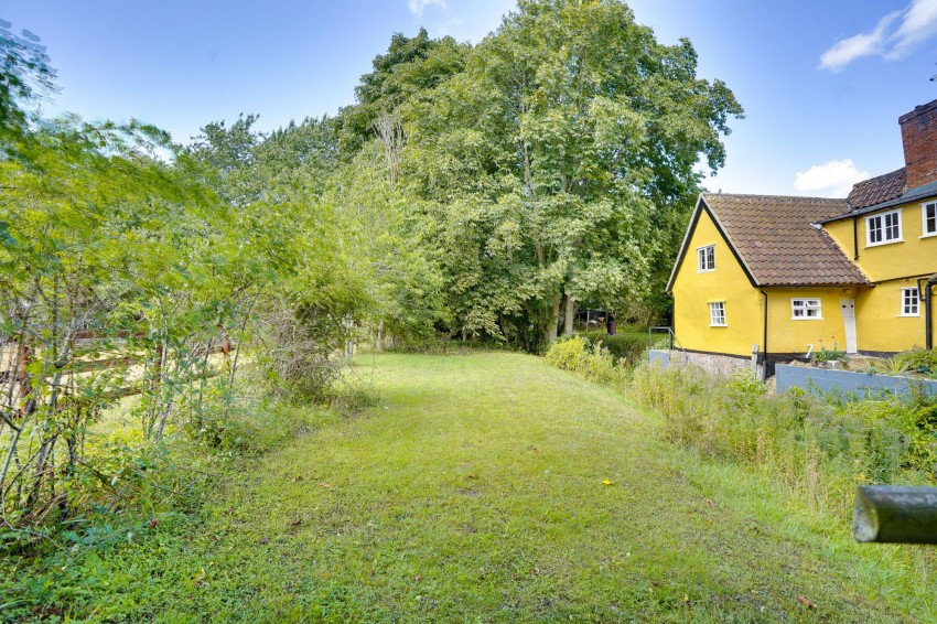 Images for Lower Green, Denston, CB8 EAID:4037033056 BID:e22d2fe2-cd8a-4ee5-877e-aff44adbf8aa