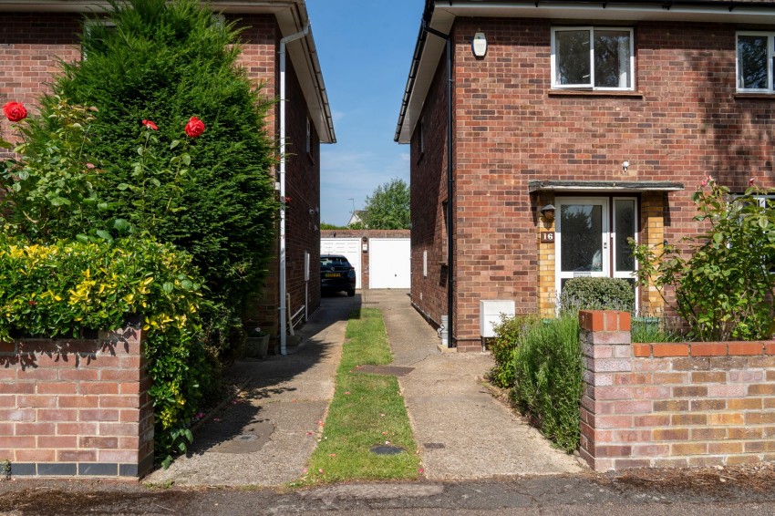 Images for Harding Way, Cambridge, CB4 EAID:4037033056 BID:df7a2b8e-b283-433c-96bc-9990089caf32