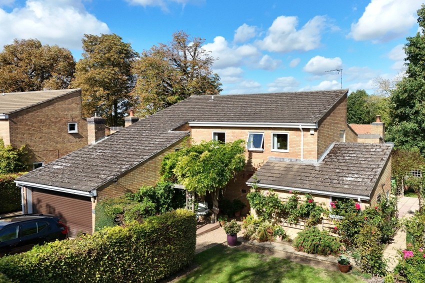 Images for High Street, Stetchworth, CB8 EAID:4037033056 BID:e22d2fe2-cd8a-4ee5-877e-aff44adbf8aa