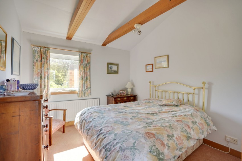Images for High Street, Stetchworth, CB8 EAID:4037033056 BID:e22d2fe2-cd8a-4ee5-877e-aff44adbf8aa