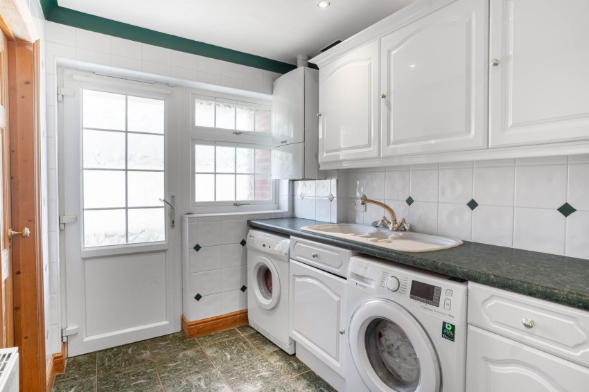 Images for Rampton Road, Willingham, CB24 EAID:4037033056 BID:e9c2a2d5-4edb-4404-af16-967a1de68210