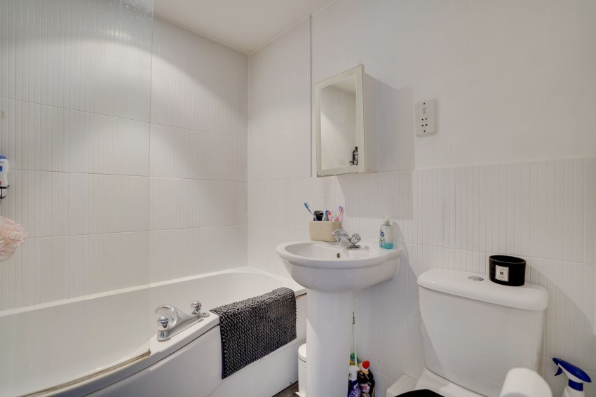 Images for Russet Drive, Red Lodge, IP28 EAID:4037033056 BID:e22d2fe2-cd8a-4ee5-877e-aff44adbf8aa