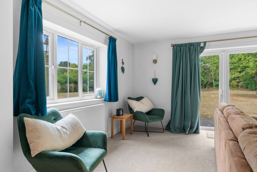 Images for High Street, Sawston, CB22 EAID:4037033056 BID:2f5b1148-b901-4d34-9e72-64b6a96df570