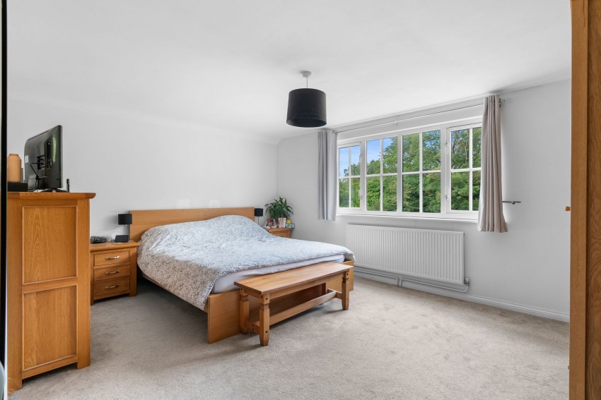 Images for High Street, Sawston, CB22 EAID:4037033056 BID:2f5b1148-b901-4d34-9e72-64b6a96df570
