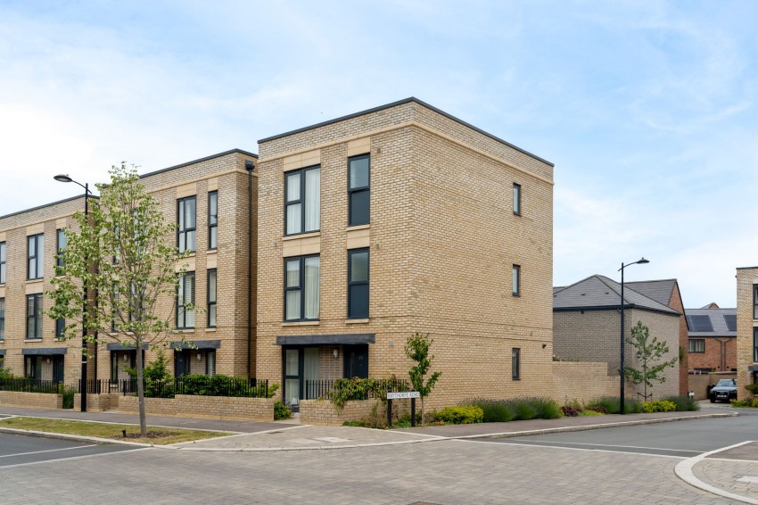 Images for Osprey Drive, Trumpington, CB2 EAID:4037033056 BID:df7a2b8e-b283-433c-96bc-9990089caf32