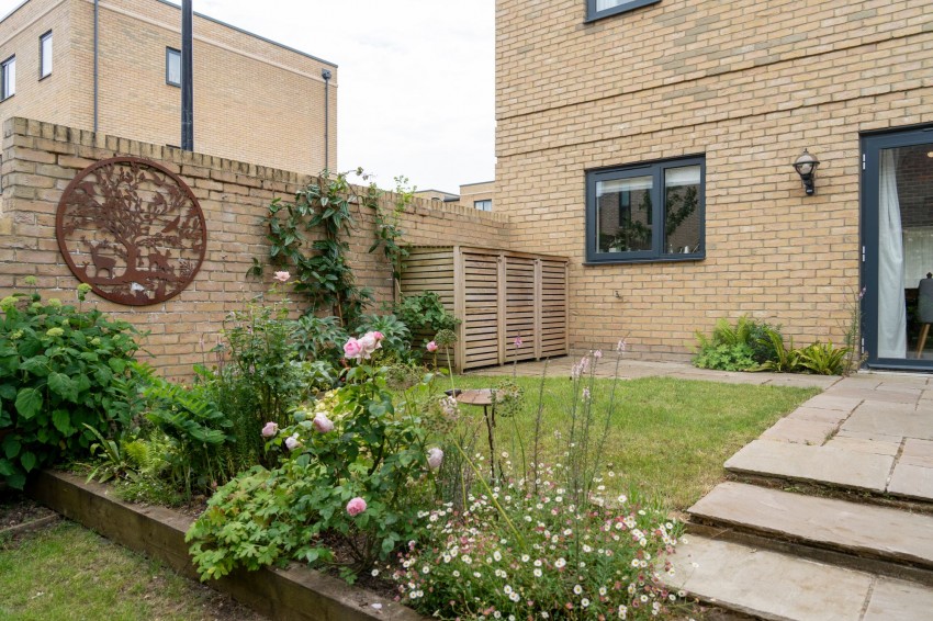 Images for Osprey Drive, Trumpington, CB2 EAID:4037033056 BID:df7a2b8e-b283-433c-96bc-9990089caf32