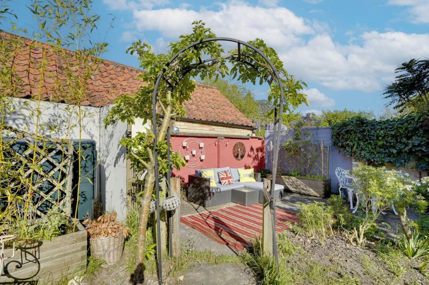 Images for Fair Green, Reach, CB25 EAID:4037033056 BID:e22d2fe2-cd8a-4ee5-877e-aff44adbf8aa