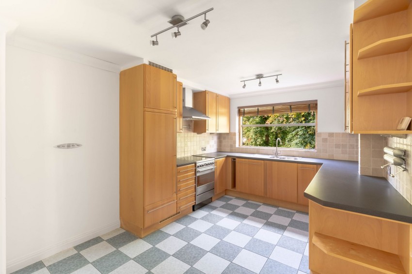 Images for Petersfield, Cambridge, CB1 EAID:4037033056 BID:df7a2b8e-b283-433c-96bc-9990089caf32