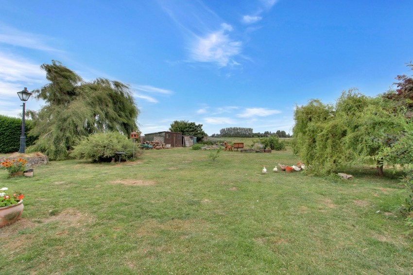 Images for Needham Bank, Friday Bridge, PE14 EAID:4037033056 BID:1d497ef6-e698-4427-833a-3b42529ac059
