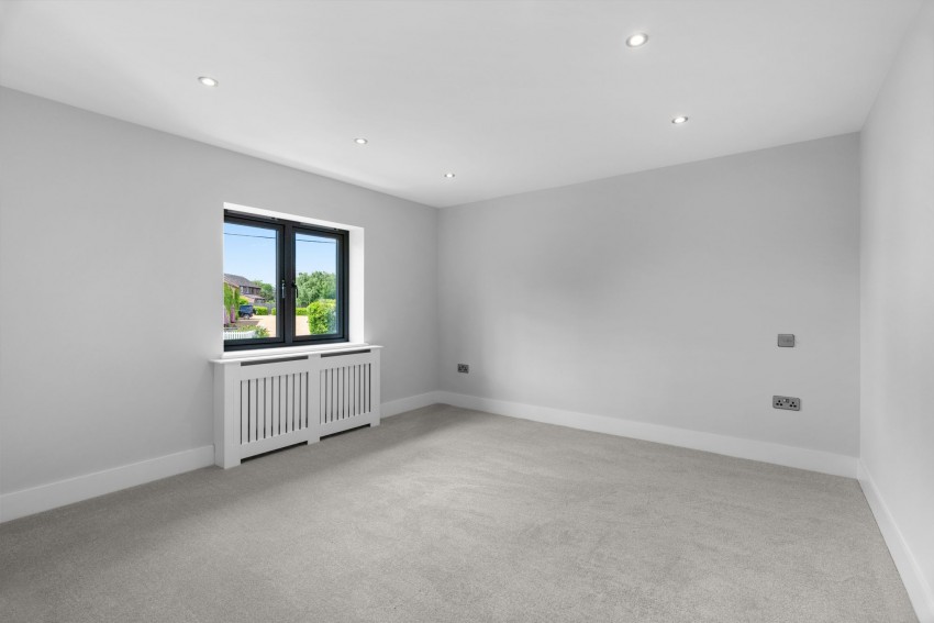 Images for High Street, Cheveley, CB8 EAID:4037033056 BID:e22d2fe2-cd8a-4ee5-877e-aff44adbf8aa