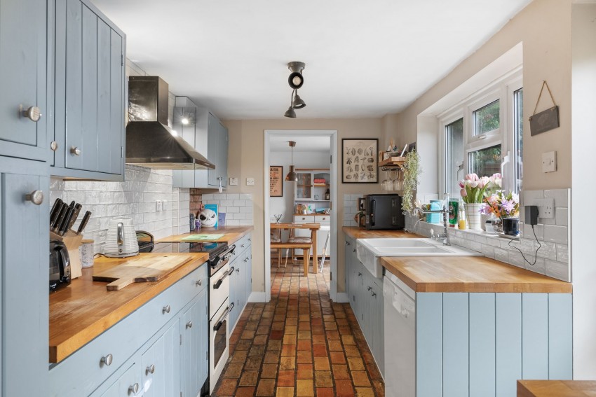 Images for Hildersham, Cambridge, CB21 EAID:4037033056 BID:2f5b1148-b901-4d34-9e72-64b6a96df570