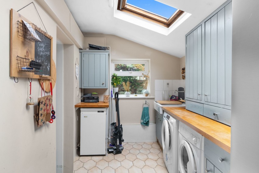 Images for Hildersham, Cambridge, CB21 EAID:4037033056 BID:2f5b1148-b901-4d34-9e72-64b6a96df570