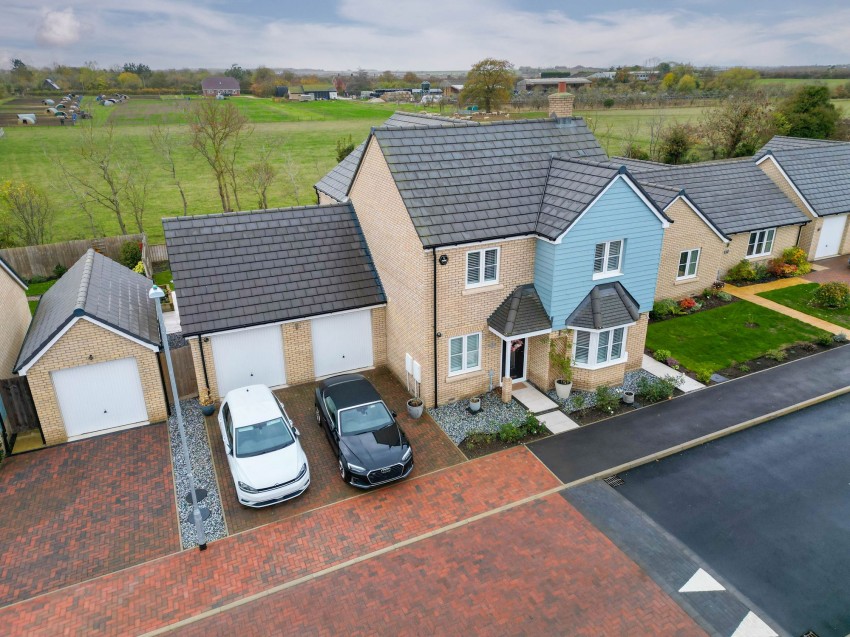 Images for Burgess Close, Swavesey, CB24 EAID:4037033056 BID:e9c2a2d5-4edb-4404-af16-967a1de68210