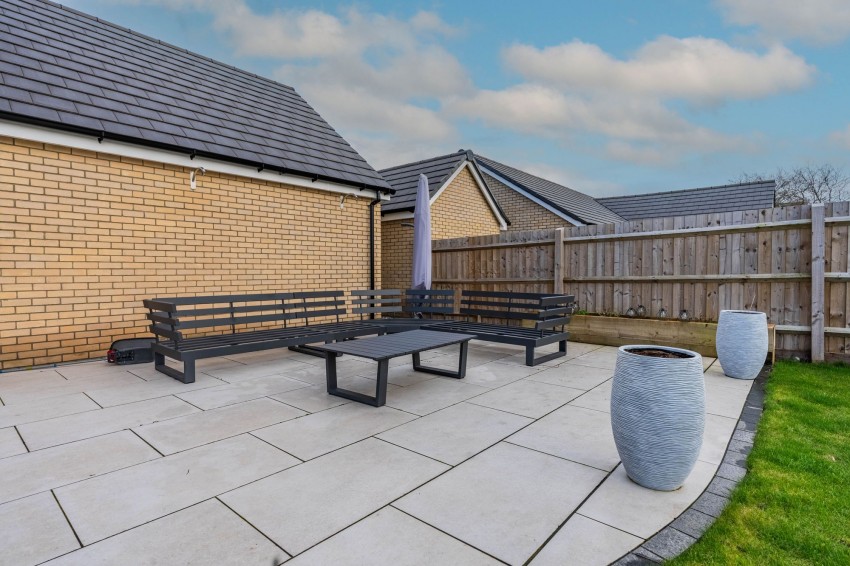 Images for Burgess Close, Swavesey, CB24 EAID:4037033056 BID:e9c2a2d5-4edb-4404-af16-967a1de68210