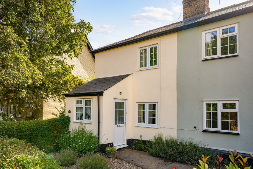 Images for High Street, Whittlesford, CB22 EAID:4037033056 BID:2f5b1148-b901-4d34-9e72-64b6a96df570