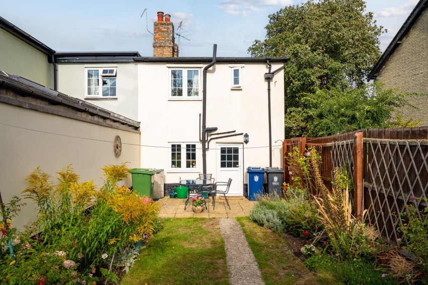 Images for High Street, Whittlesford, CB22 EAID:4037033056 BID:2f5b1148-b901-4d34-9e72-64b6a96df570