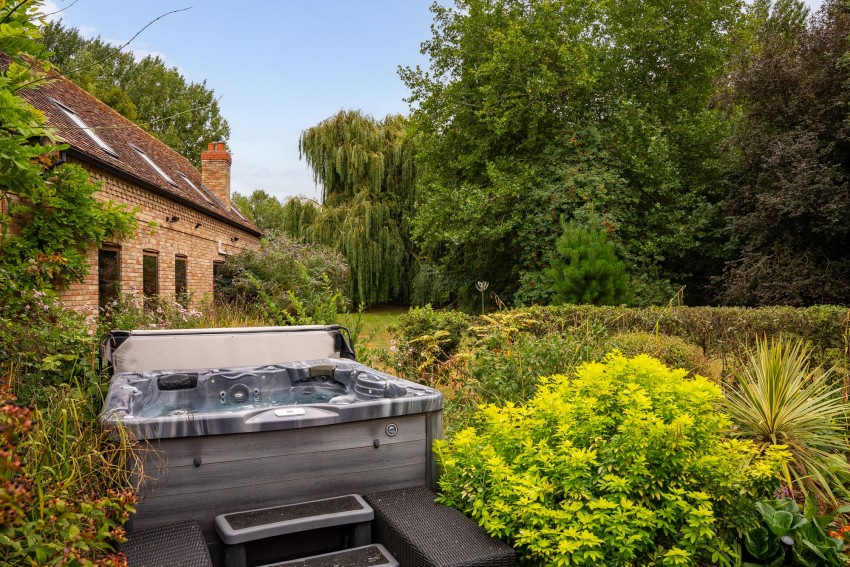 Images for Horsley Hale, Littleport, CB6 EAID:4037033056 BID:d3db0e0c-3850-402c-b88b-52680bec4ac9