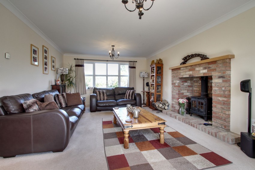 Images for Dunvegan Close, Manea, PE15 EAID:4037033056 BID:1d497ef6-e698-4427-833a-3b42529ac059