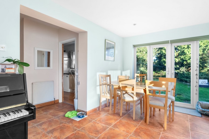 Images for Emsons Close, Linton, CB21 EAID:4037033056 BID:2f5b1148-b901-4d34-9e72-64b6a96df570