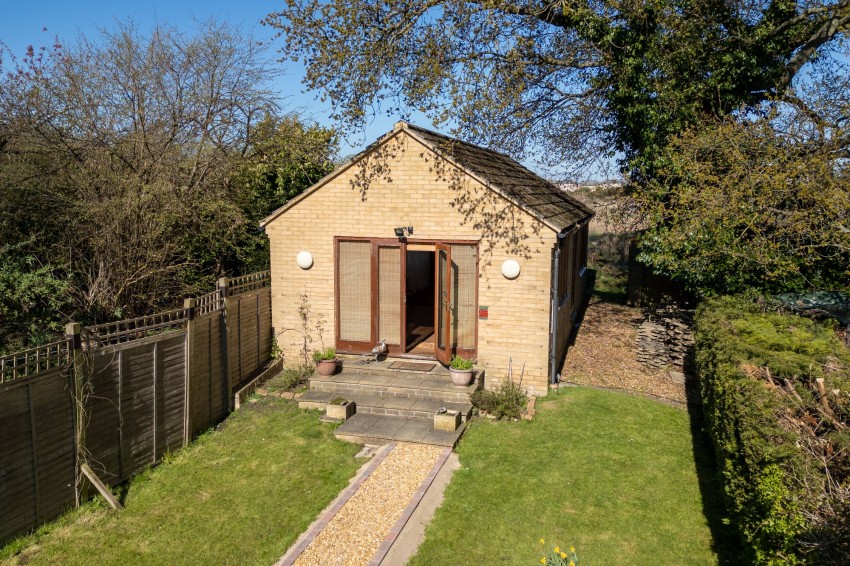 Images for Histon Road, Cottenham, CB24 EAID:4037033056 BID:e9c2a2d5-4edb-4404-af16-967a1de68210