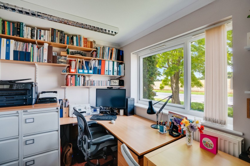 Images for Balsham Road, Linton, CB21 EAID:4037033056 BID:2f5b1148-b901-4d34-9e72-64b6a96df570