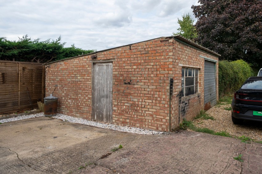 Images for Newmarket Road, Stretham, CB6 EAID:4037033056 BID:d3db0e0c-3850-402c-b88b-52680bec4ac9