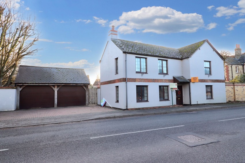 Images for High Street, Wilburton, CB6 EAID:4037033056 BID:e9c2a2d5-4edb-4404-af16-967a1de68210