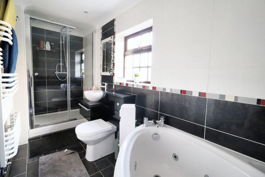 Images for High Street, Wilburton, CB6 EAID:4037033056 BID:e9c2a2d5-4edb-4404-af16-967a1de68210