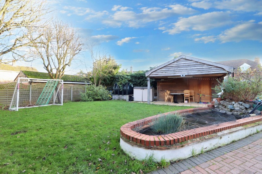 Images for High Street, Wilburton, CB6 EAID:4037033056 BID:e9c2a2d5-4edb-4404-af16-967a1de68210