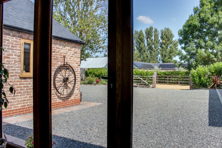 Images for Common Way, Tydd St. Mary, PE13 EAID:4037033056 BID:1d497ef6-e698-4427-833a-3b42529ac059