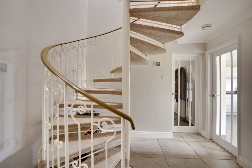 Images for Kings Drive, Newmarket, CB8 EAID:4037033056 BID:e22d2fe2-cd8a-4ee5-877e-aff44adbf8aa