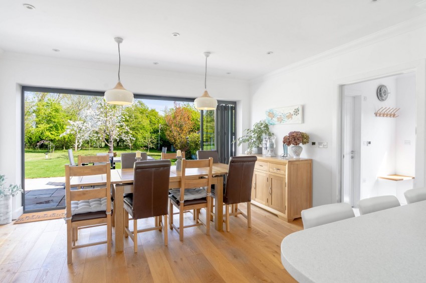 Images for Willingham Road, Over, CB24 EAID:4037033056 BID:e9c2a2d5-4edb-4404-af16-967a1de68210