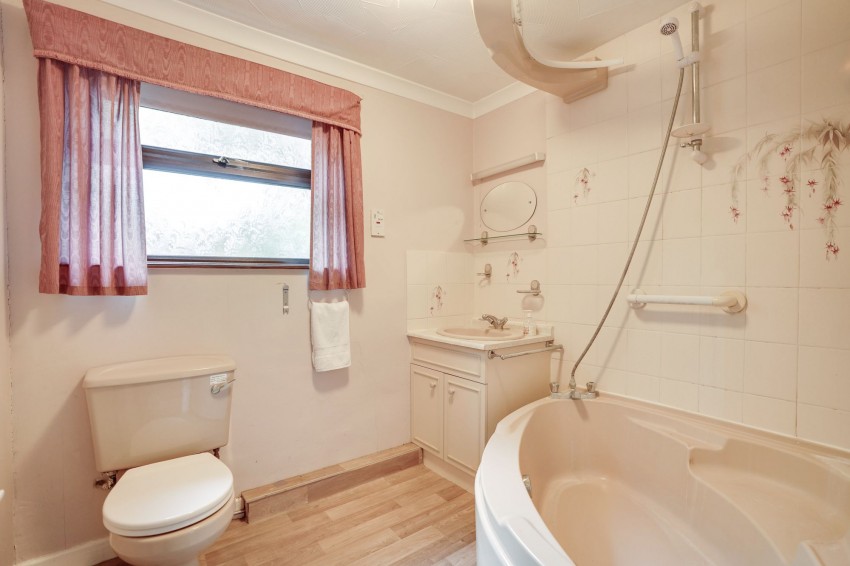 Images for Cross Green, Dullingham, CB8 EAID:4037033056 BID:e22d2fe2-cd8a-4ee5-877e-aff44adbf8aa